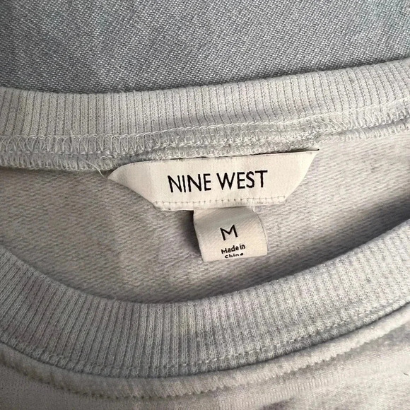 NINE WEST Crewneck - Picture 3 of 3